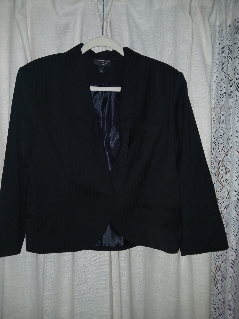 Alexander McQueen Black Women's Cropped Open-Front Blazer